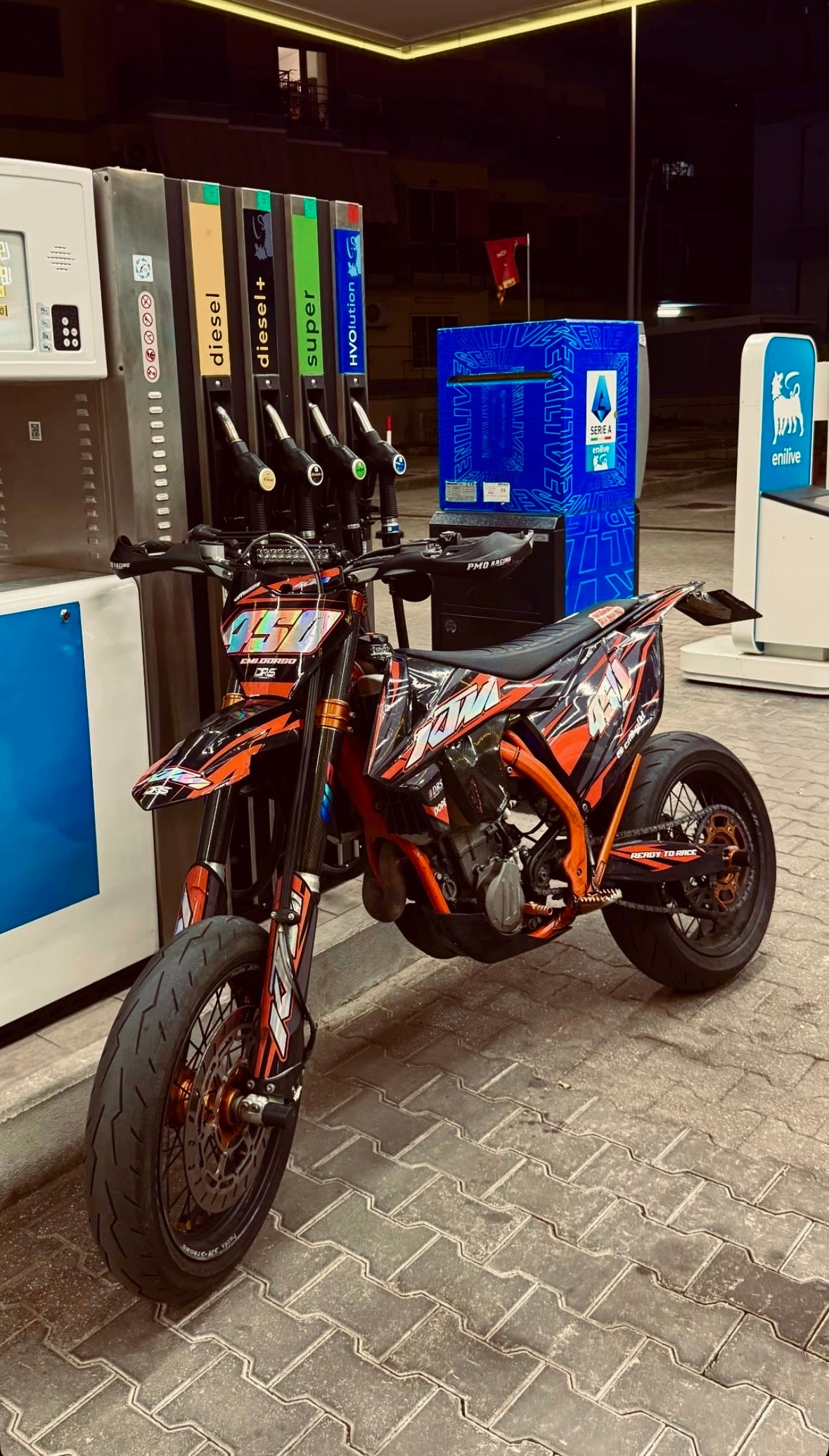 FULL GRAPHICS - CUSTOM