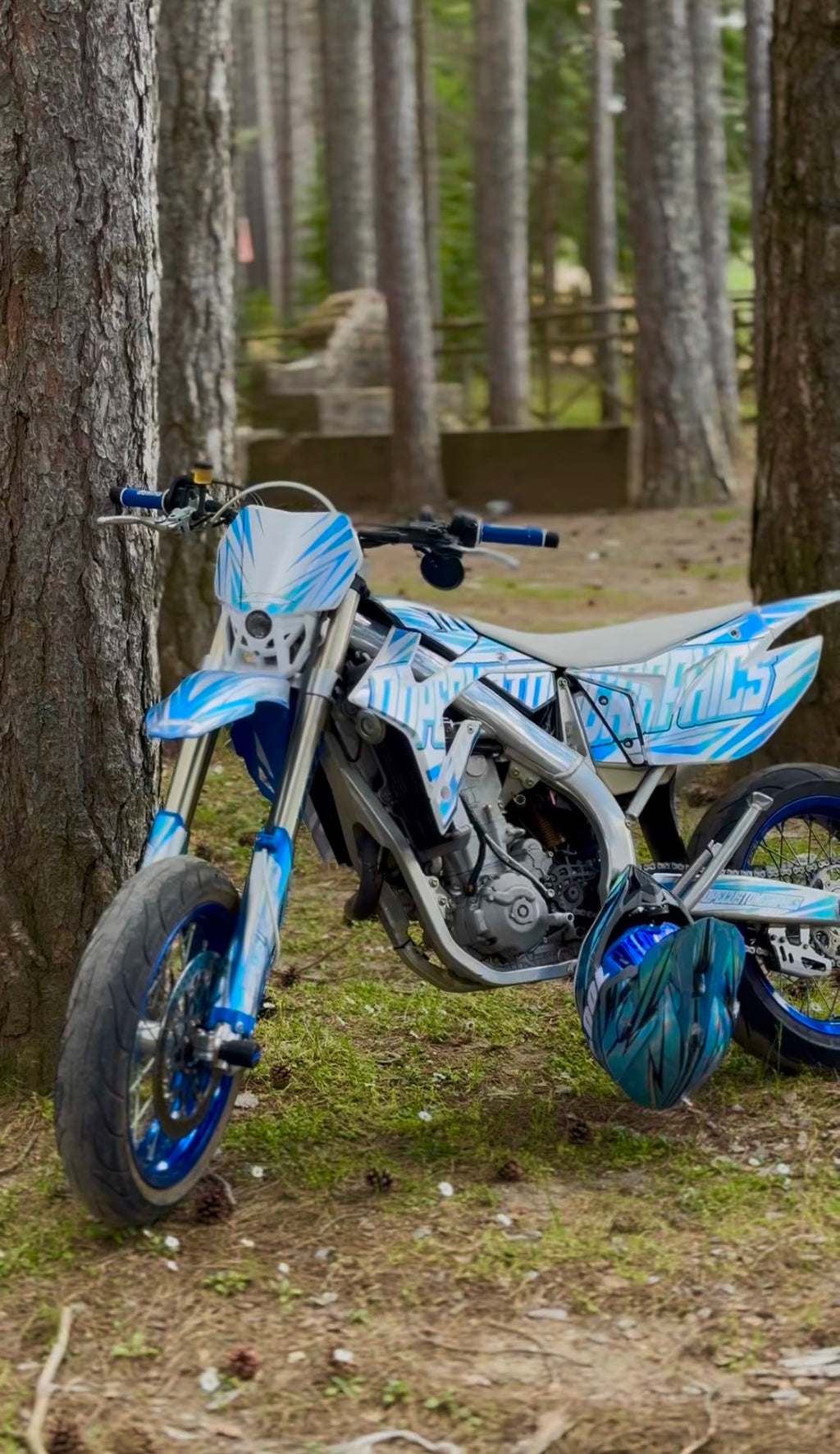 FULL GRAPHICS - CUSTOM