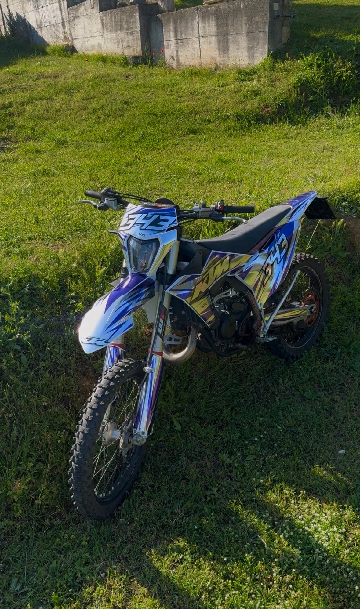 FULL GRAPHICS - CUSTOM