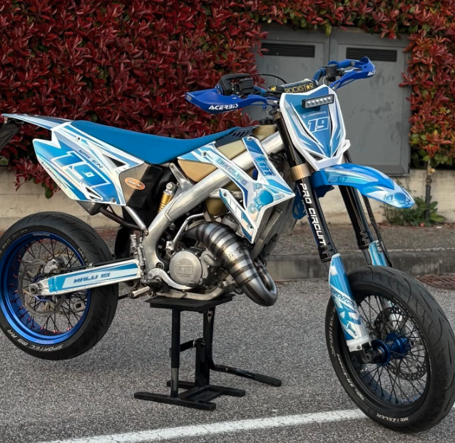 PROGETTA LA TUA GRAFICA