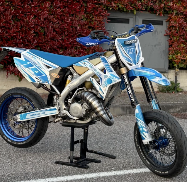 GRAFICA FULL - CUSTOM