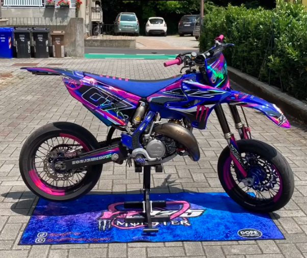 TAPPETO 100% FULL CUSTOM.