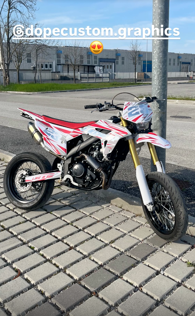 FULL GRAPHICS - CUSTOM