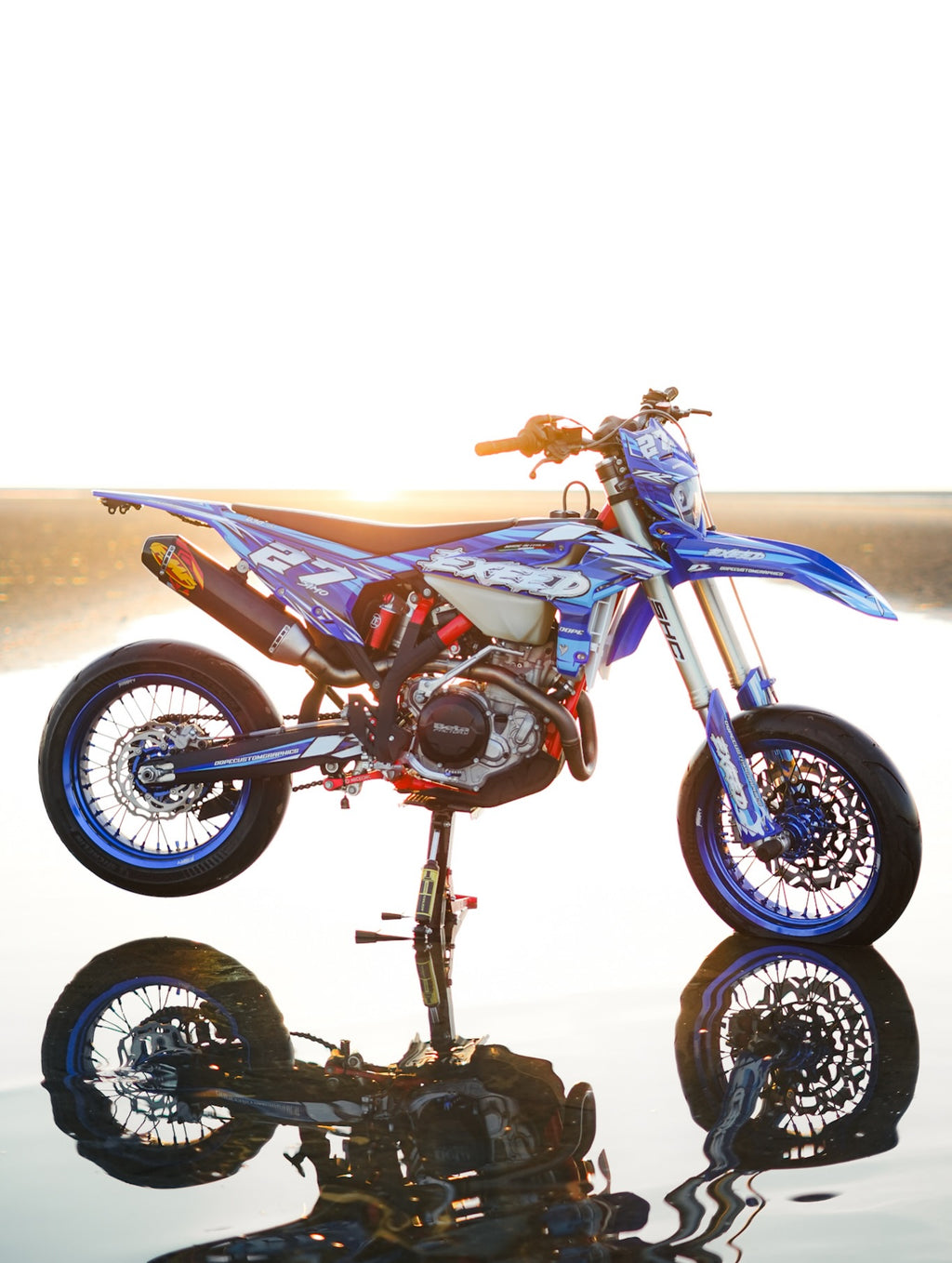 FULL GRAPHICS - CUSTOM